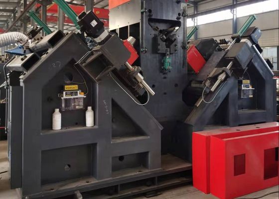 약 150KW 총 전력 CNC 앵글 드릴링 및 마킹 라인 9 CNC 축 유압 스테이션 공기 냉각 방식