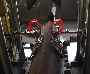 각과 판 모델 HQ200 ‧ 600용 CNC 가열 굽기 기계