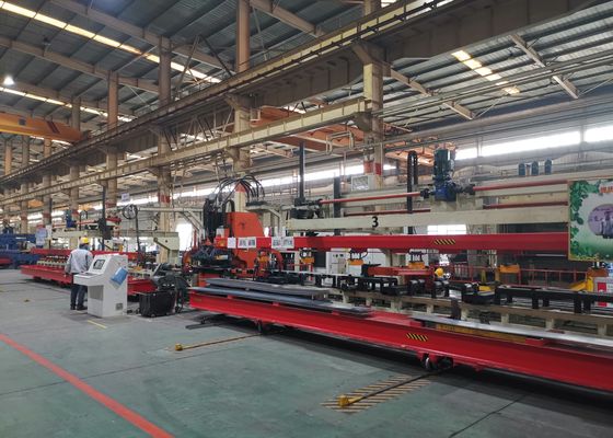 4000 - 8000mm 길이 자동차 경사선 평면판 1200KN 명목 힘 CNC 펀칭 생산 라인 모델 FPCP120
