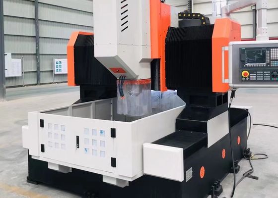 전용 세르보 스핀들 모터 고속 회전 관절 및 드릴 센터 출구 정밀 처리를위한 CNC 프레싱 기계