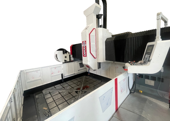 T 슬롯 너비 28mm 플랜지 CNC 판 뚫기 기계 100mm 최대 지름