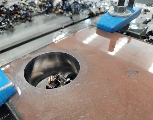 고직성 고속 CNC 판 뚫기 프레싱 기계
