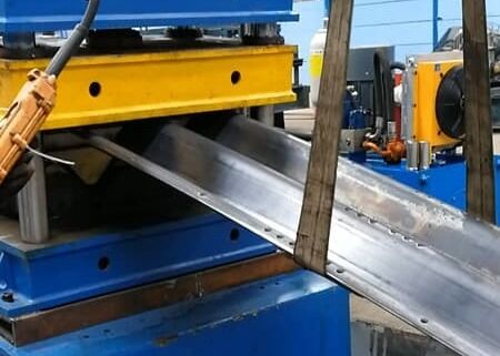 모델 DFCP150 골판 롤러 성형 라인 (펀칭 홀 기능 포함)