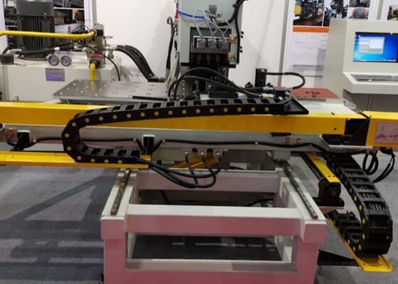 40mm 굴착판 두께 타워 연결 CNC 수압판 펀칭 기계 4 다이 스테이션