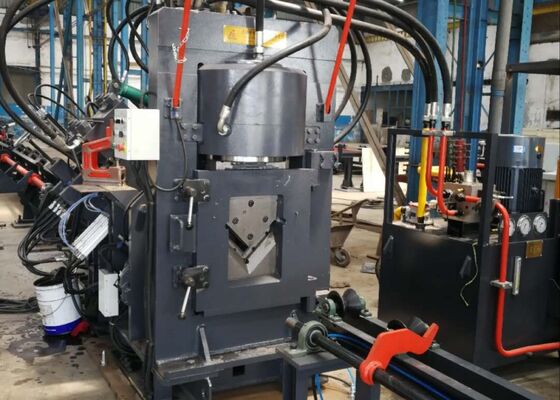모델 JNC2020 Cnc 각 펀칭 셰어링 생산 라인 32x7x3m 전체 차원