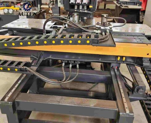 모델 BNCZ100 전기 제어 캐비닛과 함께 CNC 판 펀칭 마크 장비