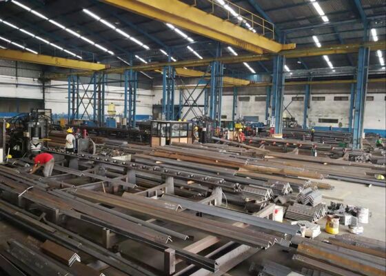 모델 JNC1412 CNC 각기 금속 펀칭 마크 및 시어링 기계 1800KN 절단 힘